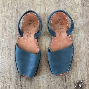 Pons Women's Blue Leather Sandals